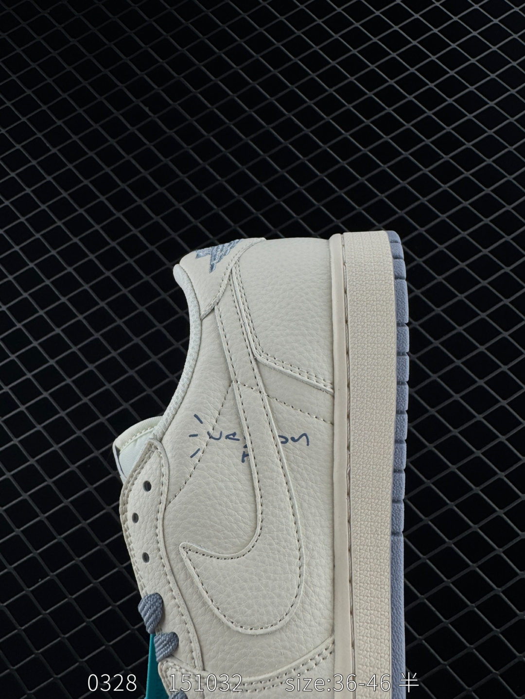 Travis Scott x Air Jordan 1 ” Reverse Mocha “